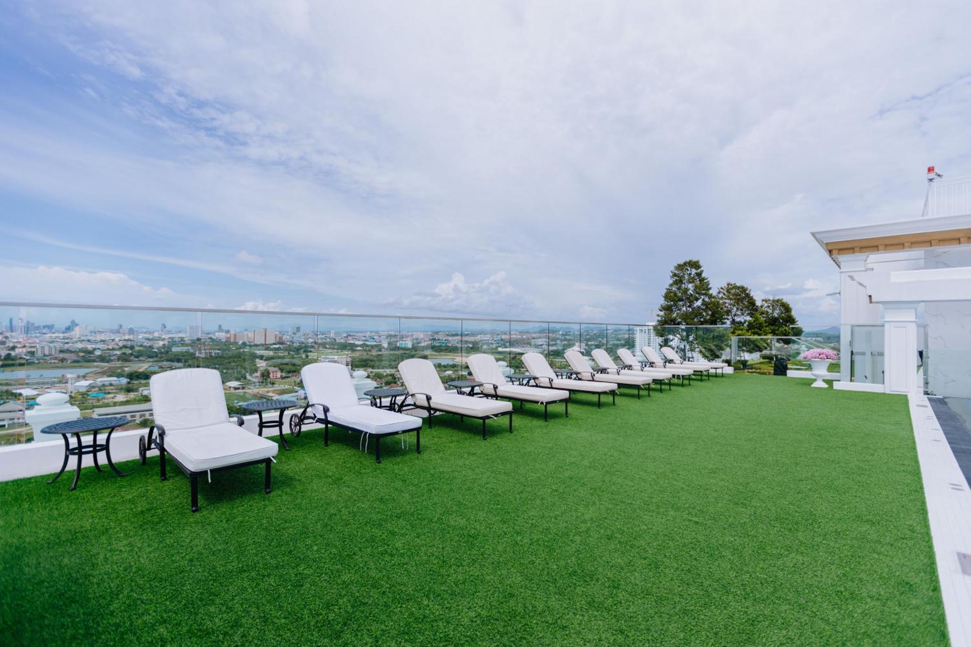 The Empire Tower K Apartment Jomtien Beach Exterior photo