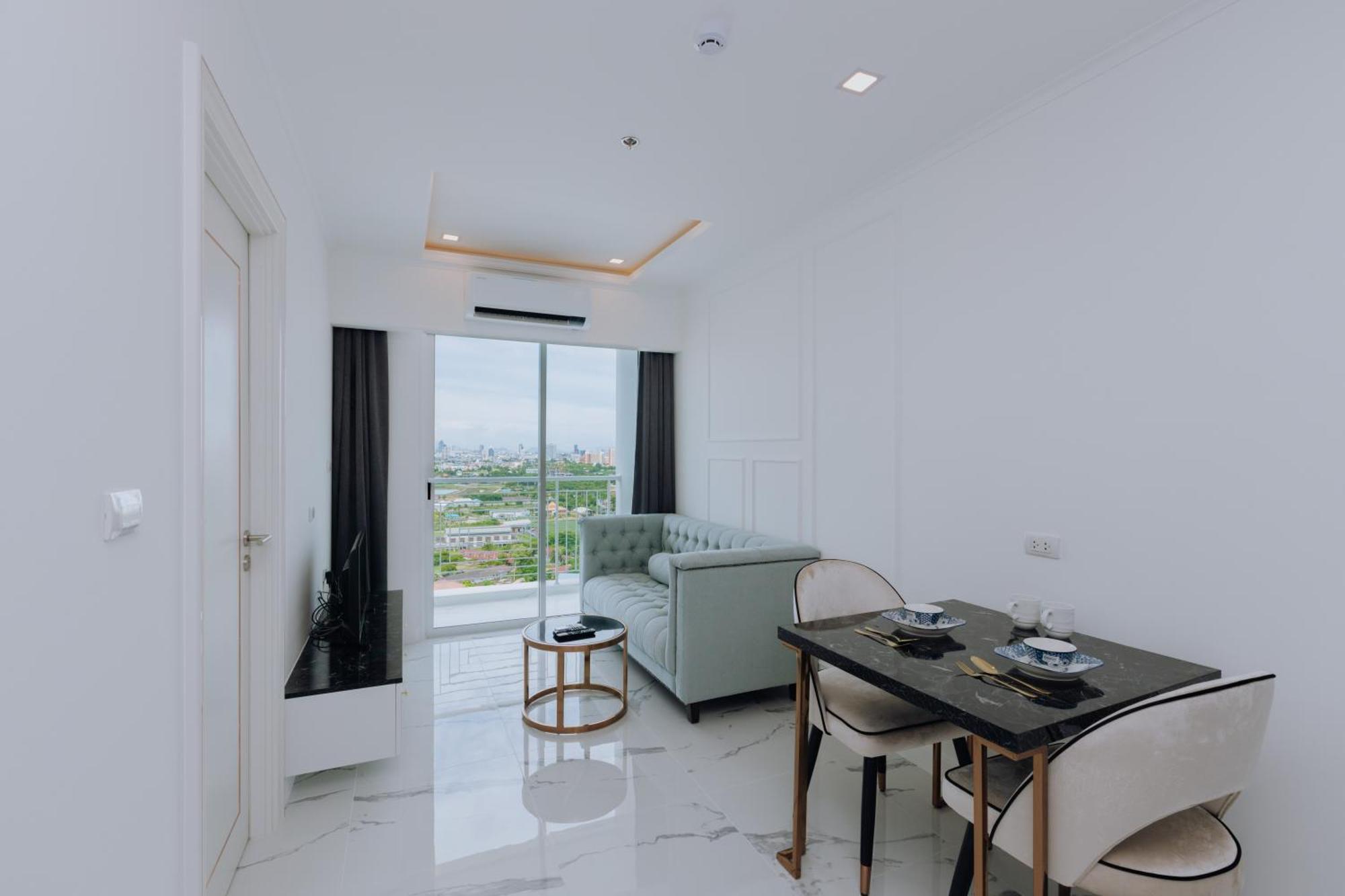The Empire Tower K Apartment Jomtien Beach Exterior photo